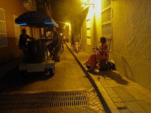 Straßenmusik in Cartagena Reiseblog Kolumbien alexgehtaufreisen