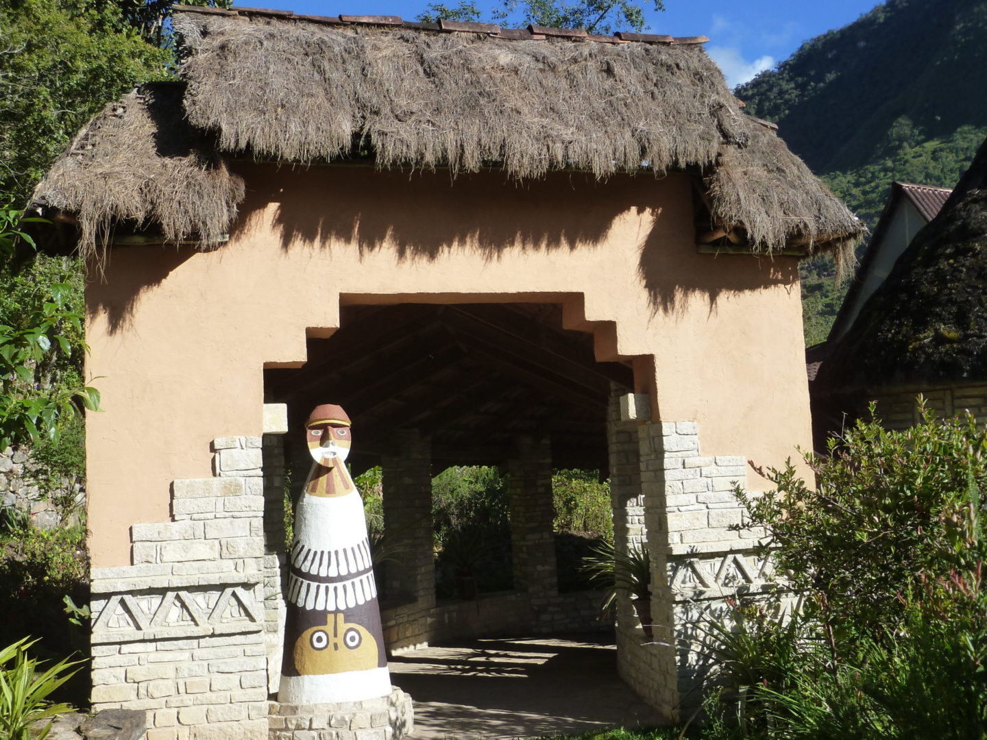 Eingang zum Mumien-Museum in Leymebamba